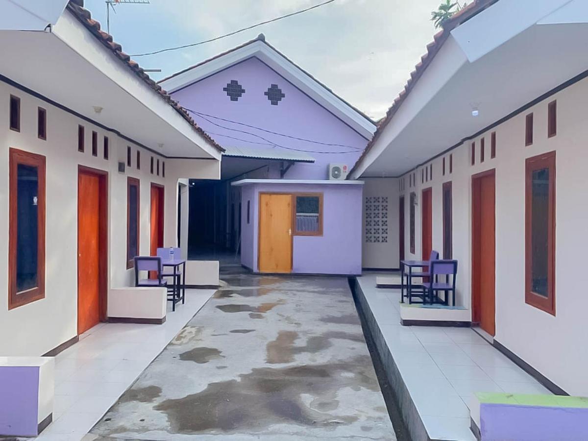 Hotel Reddoorz @ Jalan Ahmad Yani Karawang Exteriér fotografie